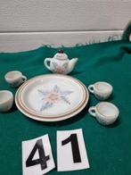mini servies met bloem roze, Antiek en Kunst, Antiek | Servies compleet, Ophalen of Verzenden