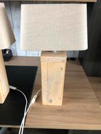 Landelijke lampen 2 stuks met houten voet incl kap, Minder dan 50 cm, Hout, Landelijke, Zo goed als nieuw