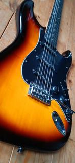 electrische gitaar stratocaster, Muziek en Instrumenten, Snaarinstrumenten | Gitaren | Elektrisch, Ophalen, Zo goed als nieuw
