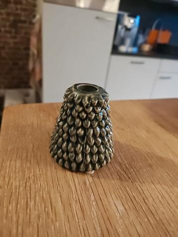 Vintage Kandelaar met Schubben Design beschikbaar voor biedingen