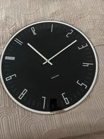 Karlsson Klok Zwart - Stijlvolle Wanddecoratie, Ophalen of Verzenden, Zo goed als nieuw, Analoog, Wandklok