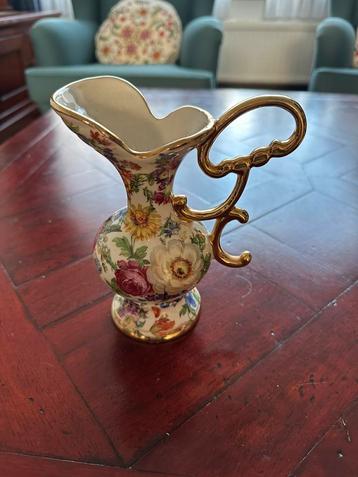Antiek porseleinen vaasje, deels verguld H. Bequet Quaregnon beschikbaar voor biedingen