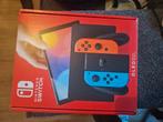 Nintendo switch + pokemon, Spelcomputers en Games, Spelcomputers | Nintendo Switch, Ophalen of Verzenden, Zo goed als nieuw, Met 1 controller