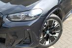 BMW iX3 High Executive 80 kWh / Trekhaak / Sportstoelen / Ad, Auto's, BMW, Te koop, Gebruikt, 750 kg, Blauw