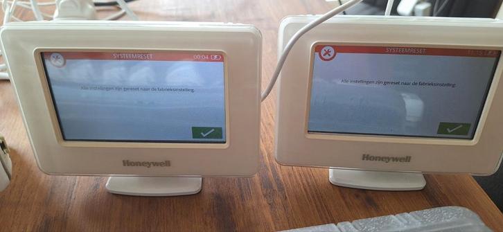 HONEYWELL EVOHOME DRAADLOZE WIFI THERMOSTAAT NIEUWSTE MODEL!, Doe-het-zelf en Verbouw, Thermostaten, Zo goed als nieuw, Ophalen of Verzenden