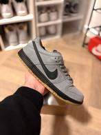 Nike SB Dunk Low Cool grey - Maat 44, Ophalen of Verzenden, Nieuw, Overige kleuren, Sneakers of Gympen
