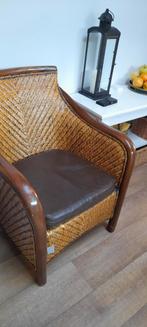 Rotan 2 fauteuils met lederen kussen, Huis en Inrichting, Fauteuils, Gebruikt, Leer, Minder dan 75 cm, Vintage