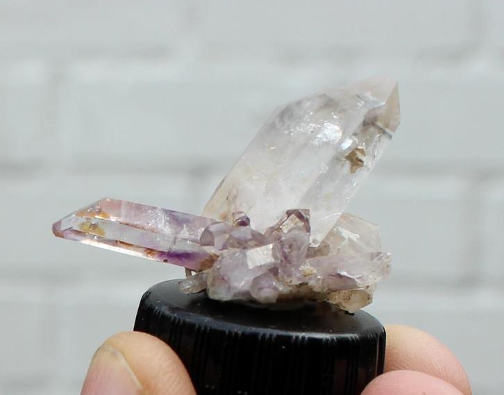 KWARTS en AMETHIST uit BRANDBERG in NAMIBIE, Verzamelen, Mineralen en Fossielen, Mineraal, Ophalen of Verzenden