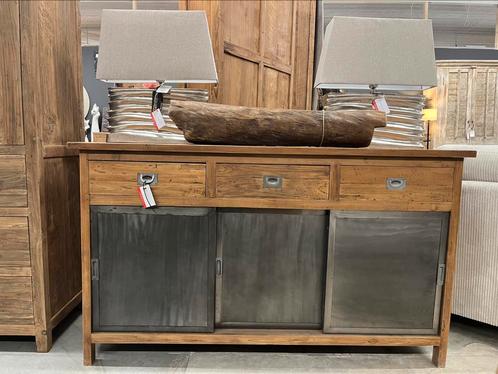 Teakhouten dressoir met metalen schuifdeuren 160cm, Huis en Inrichting, Kasten | Dressoirs, Nieuw, 150 tot 200 cm, 25 tot 50 cm