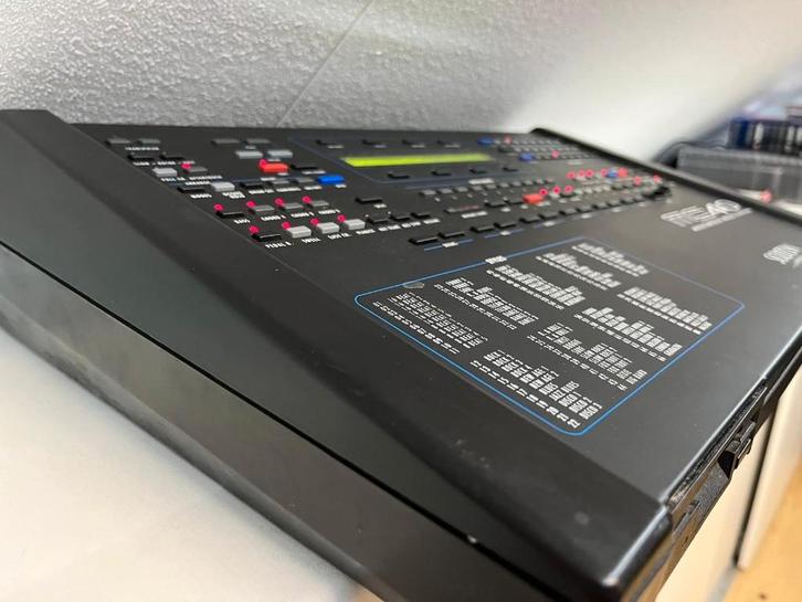 Solton MS40 Multimedia Music Station - By Ketron Lab, Muziek en Instrumenten, Midi-apparatuur, Gebruikt, Ophalen of Verzenden