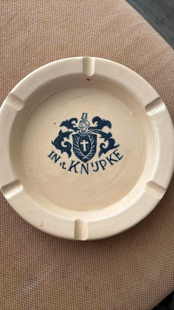 Asbak uit In ‘t Knijpke in Maastricht, Antiek en Kunst, Antiek | Keramiek en Aardewerk, Verzenden