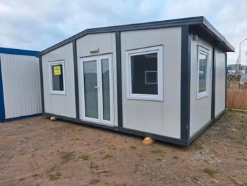 Kleine woonunit 6 x 5 meter 2 slaapkamers beschikbaar voor biedingen