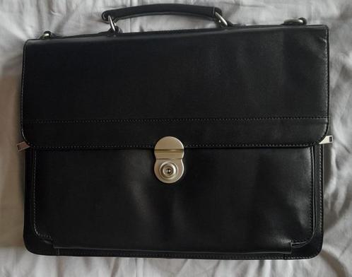 Zwarte tas, Sieraden, Tassen en Uiterlijk, Tassen | Damestassen, Zo goed als nieuw, Handtas, Zwart, Ophalen