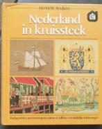 handwerkboek, H. beukers, Ophalen of Verzenden, Zo goed als nieuw, Borduren en Naaien