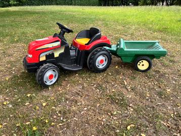 Traktor op accu met karretje beschikbaar voor biedingen