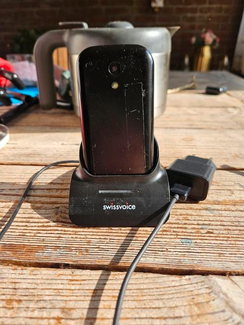Swiss voice s24 senioren telefoon, Telecommunicatie, Mobiele telefoons | Telefoon-opladers, Zo goed als nieuw, Overige merken