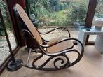 Vintage Schommelstoel - Riet en Hout, Ophalen, Gebruikt, Bruin, Eén