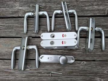 Deurklink aluminium Hoppe Verona   beschikbaar voor biedingen