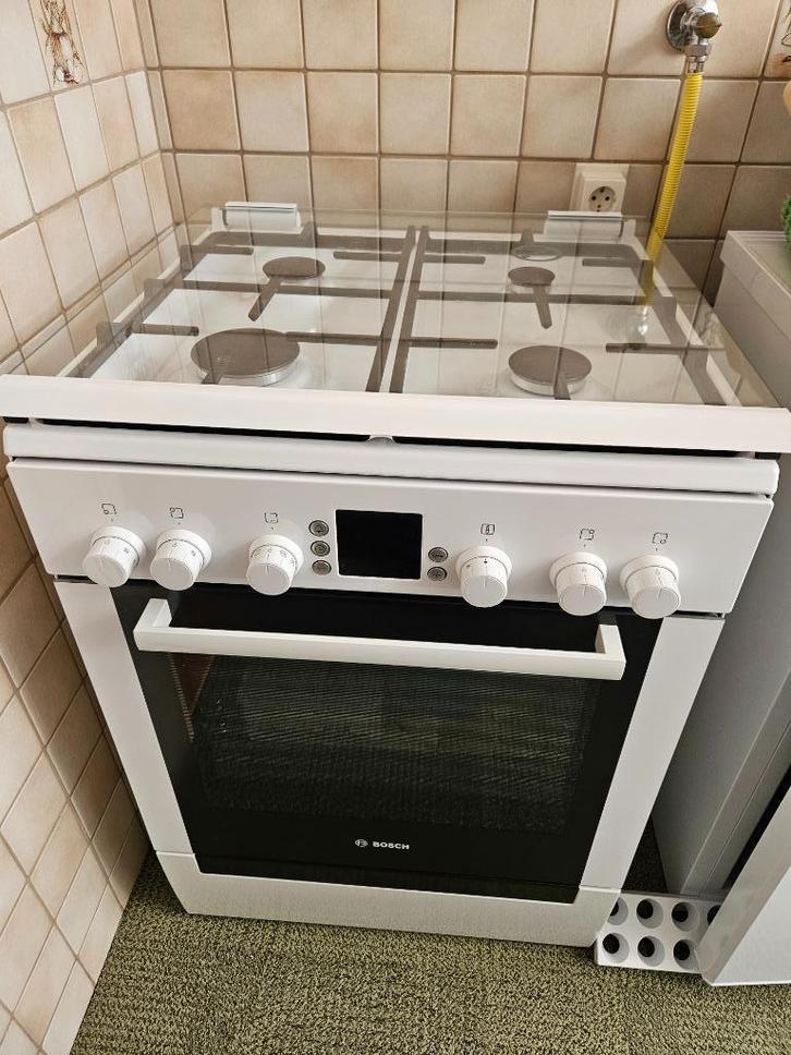 Bosch gasfornuis met elektrische oven en lade , heel netjes, Witgoed en Apparatuur, Fornuizen, Gebruikt, Vrijstaand, Gas, 4 kookzones