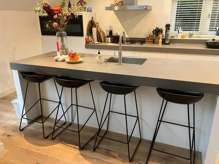 4x HAY ABOUT A STOOL, BARKRUKKEN, AAS38 (zwart), Huis en Inrichting, Barkrukken, 60 tot 90 cm, Kunststof, 4 krukken, Ophalen of Verzenden