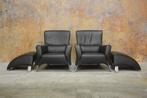 ZGAN 2 zwarte leren Rolf Benz 322 design fauteuils + hocker, Huis en Inrichting, Rolf benz, Rolf benz, Design, 75 tot 100 cm