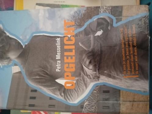 Petra Messelink - Opgelicht, Boeken, Kinderboeken | Jeugd | 10 tot 12 jaar, Zo goed als nieuw, Ophalen of Verzenden