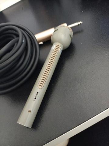 Electrovoice RE-10 met kabel en ohm omvormer beschikbaar voor biedingen
