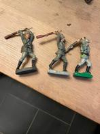 3x soldaat slaat met geweer, Antiek en Kunst, Antiek | Speelgoed, Ophalen of Verzenden