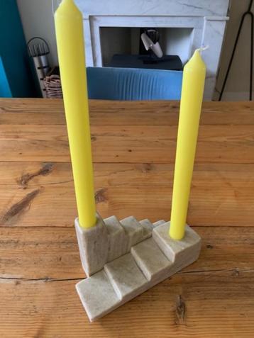 2 zwaar marmeren kandelaars art deco style beschikbaar voor biedingen