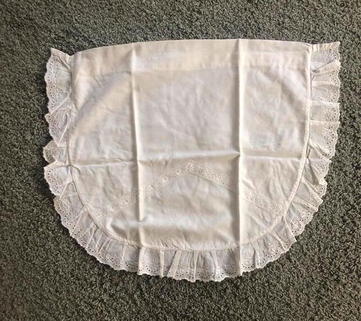 Vintage Kussensloop met Broderie, Kinderen en Baby's, Babykleding | Overige, Gebruikt, Jongetje of Meisje, Ophalen of Verzenden