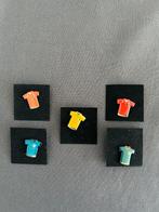 Pins 5 verschillende voetbal shirts, Verzamelen, Speldjes, Pins en Buttons, Ophalen, Nieuw, Sport, Speldje of Pin