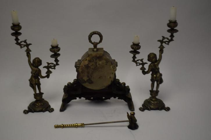 Antiek stijl 3-delig klokkenstel in brons, Antiek en Kunst, Antiek | Klokken, Ophalen of Verzenden