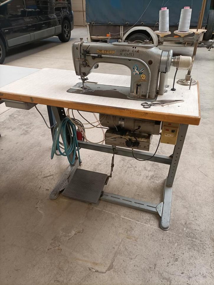Dürkopp 212 Industriële Naaimachine - Volautomaat, Hobby en Vrije tijd, Naaimachines en Toebehoren, Gebruikt, Naaimachine, Overige merken