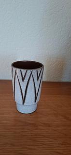 Vaasje, Overige kleuren, Aardewerk of Porselein, Ophalen of Verzenden, Zo goed als nieuw