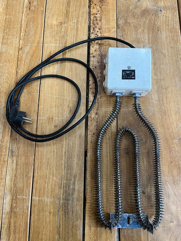 Verwarmingselement - Gebruikt, Doe-het-zelf en Verbouw, Verwarming en Radiatoren, Gebruikt, Overige typen, 30 tot 80 cm, Minder dan 60 cm