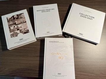 4 IWC Brochures van diverse jaargangen beschikbaar voor biedingen