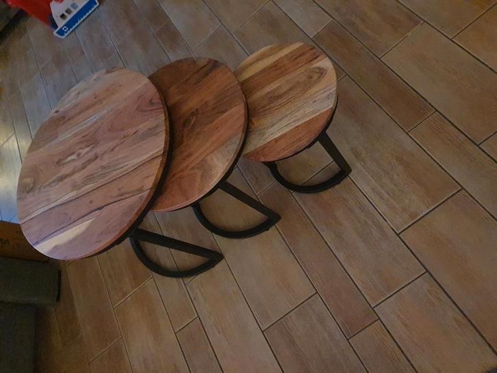 3 delig set salontafels acaciahout, Huis en Inrichting, Tafels | Salontafels, Zo goed als nieuw, Minder dan 50 cm, 50 tot 100 cm
