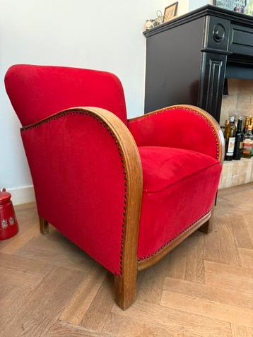 Fraaie fauteuil beschikbaar voor biedingen