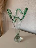 Vintage Murano vaas helder met zachtgroen, hoogte 28 cm, Antiek en Kunst, Ophalen
