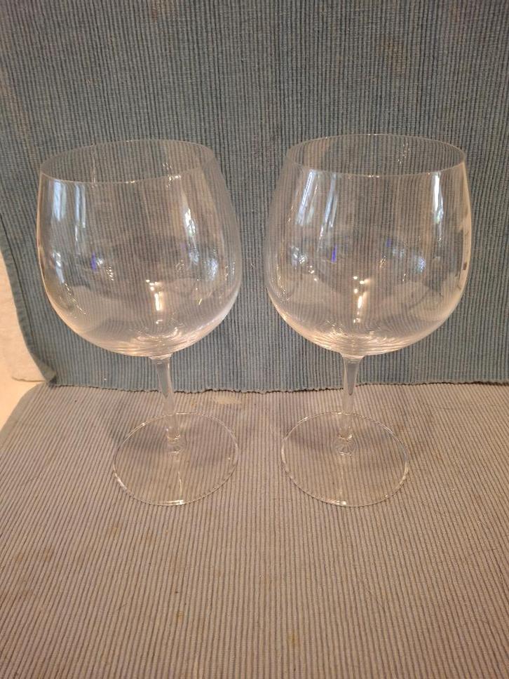 Vivo - Villeroy & Boch - 2 mooie cocktailglazen, Huis en Inrichting, Keuken | Servies, Zo goed als nieuw, Glas of Glazen, Overige stijlen