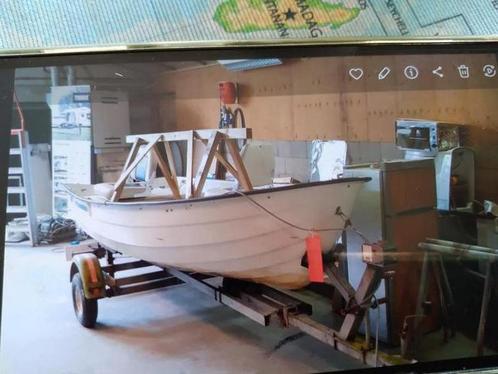 Visbootje ryds 380 met 2 stoeltjes, Watersport en Boten, Vis- en Consoleboten, Zo goed als nieuw, Tot 10 pk, 3 tot 6 meter, Benzine