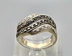 Gouden Vintage ring zwarte diamanten Ca: 1.00 ct.2025/318.