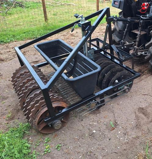 Doorzaaimachine / Zaaimachine 100cm t.b.v. minitractor, Tuin en Terras, Hand-tuingereedschap, Zo goed als nieuw, Overige soorten