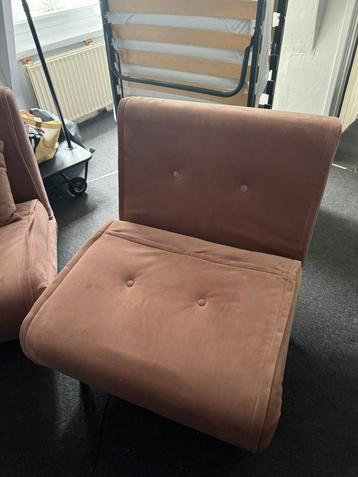 Omvouwbare bedstoel beschikbaar voor biedingen