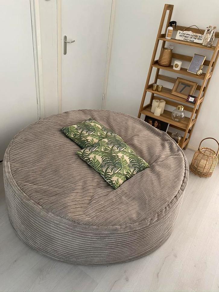 Zitzak Lounge Pug, Huis en Inrichting, Zitzakken, Zo goed als nieuw, Ophalen of Verzenden