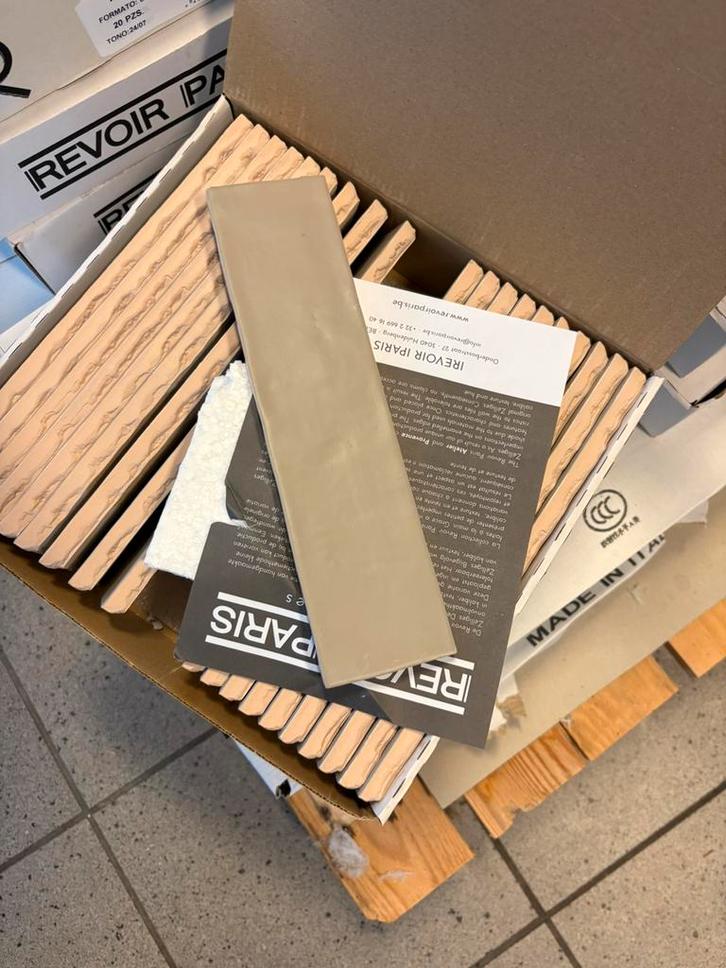 Badkamertegels nieuw, Huis en Inrichting, Badkamer | Complete badkamers, Nieuw, Ophalen