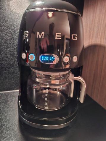 Zwarte SMEG Filterkoffiemachine - Zo goed als nieuw! beschikbaar voor biedingen