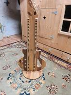 Cd houder in de vorm van een gitaar, Huis en Inrichting, Woonaccessoires | Cd- en Dvd-rekken, Ophalen, Gebruikt, 75 tot 150 discs