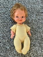Famosa pop in originele kleding - 25 cm, Ophalen of Verzenden, Zo goed als nieuw, Pop