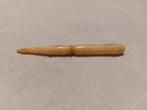 Antieke beennaai naald priem - mogelijk ivoor, Overige materialen, Gebruikt, Beige, Minder dan 4 cm
